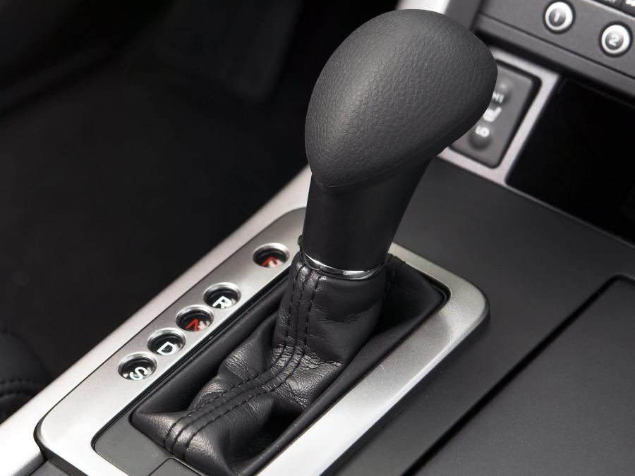 Детали интерьера Acura RDX (TB1) 2006 года  (фото 21 из 86)